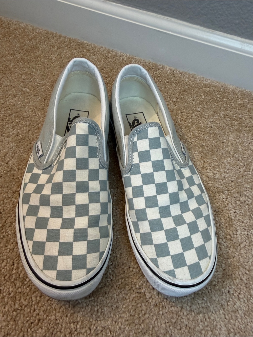 Vans Slip-On Checkerboard Sneakers - Gray & White Size 8.5 Women’s - Picture 3 of 8
